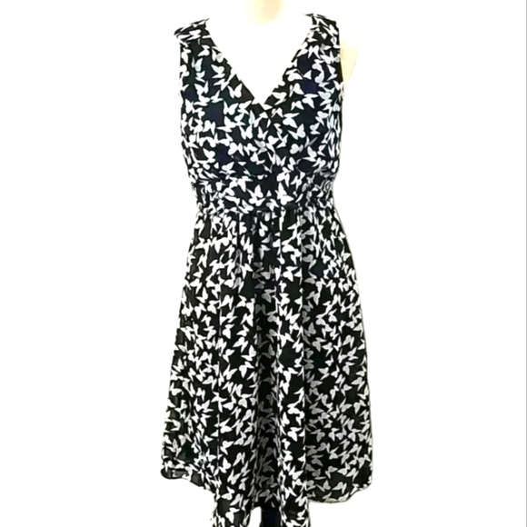 Motherhood Maternity Dresses & Skirts - Motherhood Maternity White & Black Butterfly Print Tie A-line Dress Medium